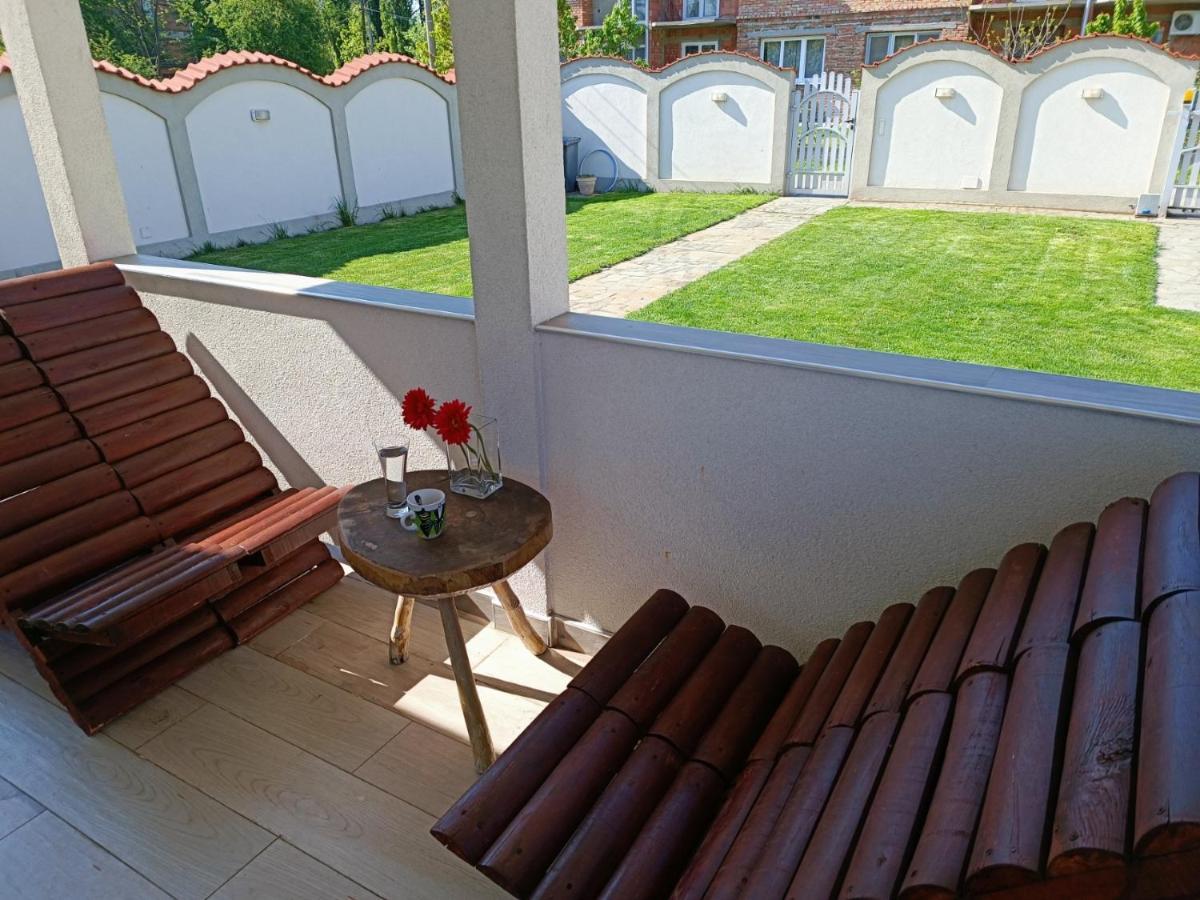 Serbian Home With Garden Krnjaca Dış mekan fotoğraf