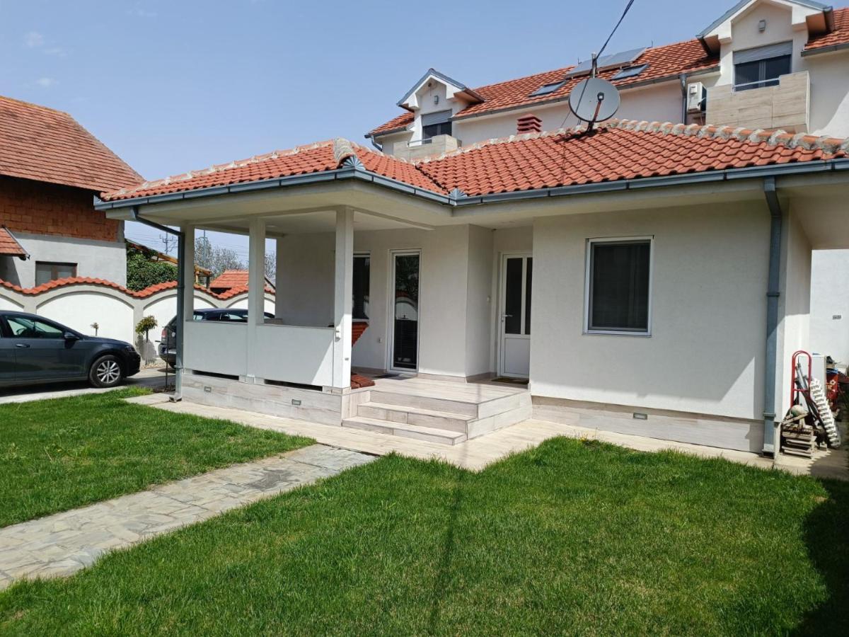 Serbian Home With Garden Krnjaca Dış mekan fotoğraf