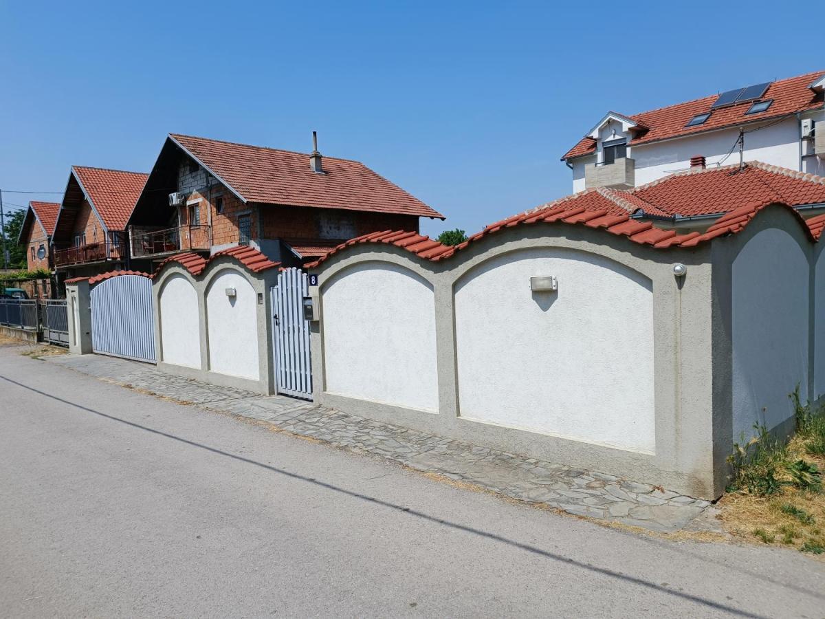 Serbian Home With Garden Krnjaca Dış mekan fotoğraf